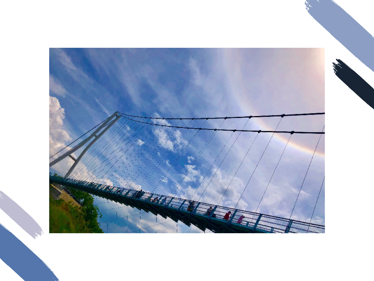 全長400m、日本一長い歩行者専用吊橋。富士山や駿河湾など絶景が望める..